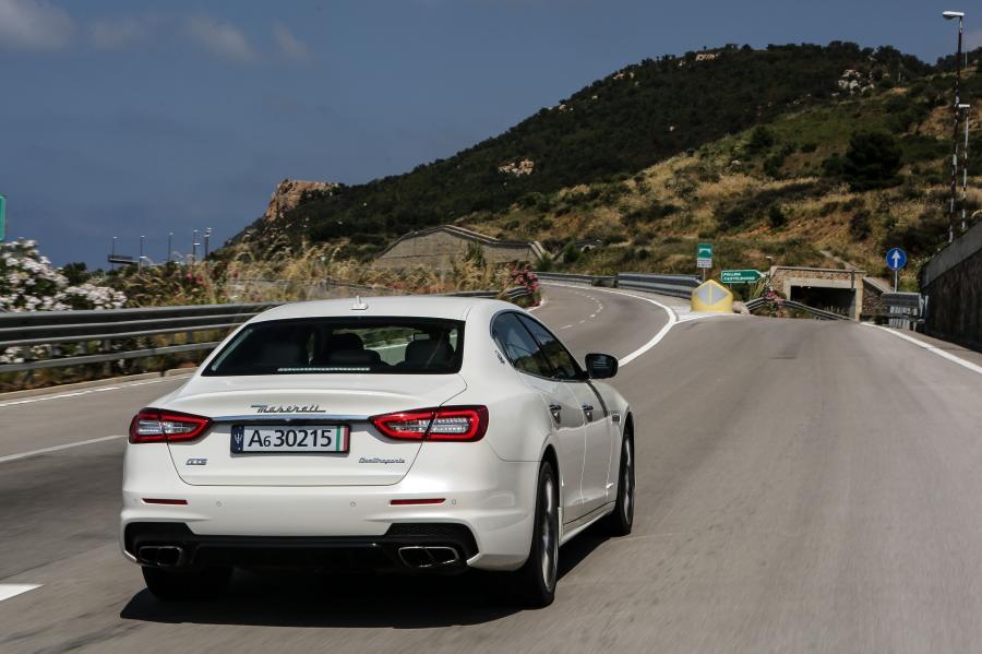  Maserati Quattroporte GTS GranSport 2016 года  (фото 36 из 46)